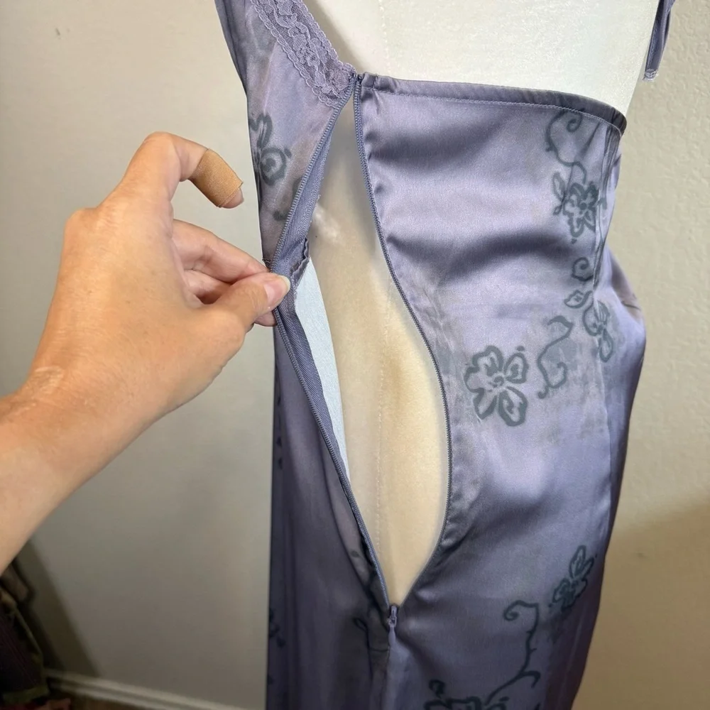 Elegant Purple Maxi Dress - Picture 6 of 14